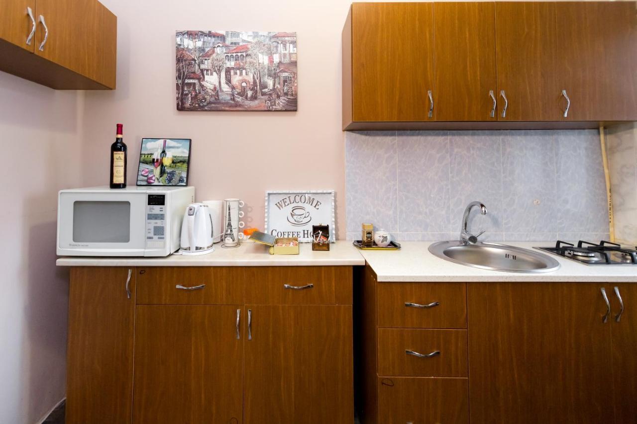 Apartment Gallery Rustaveli 1 Tbilisi Bagian luar foto