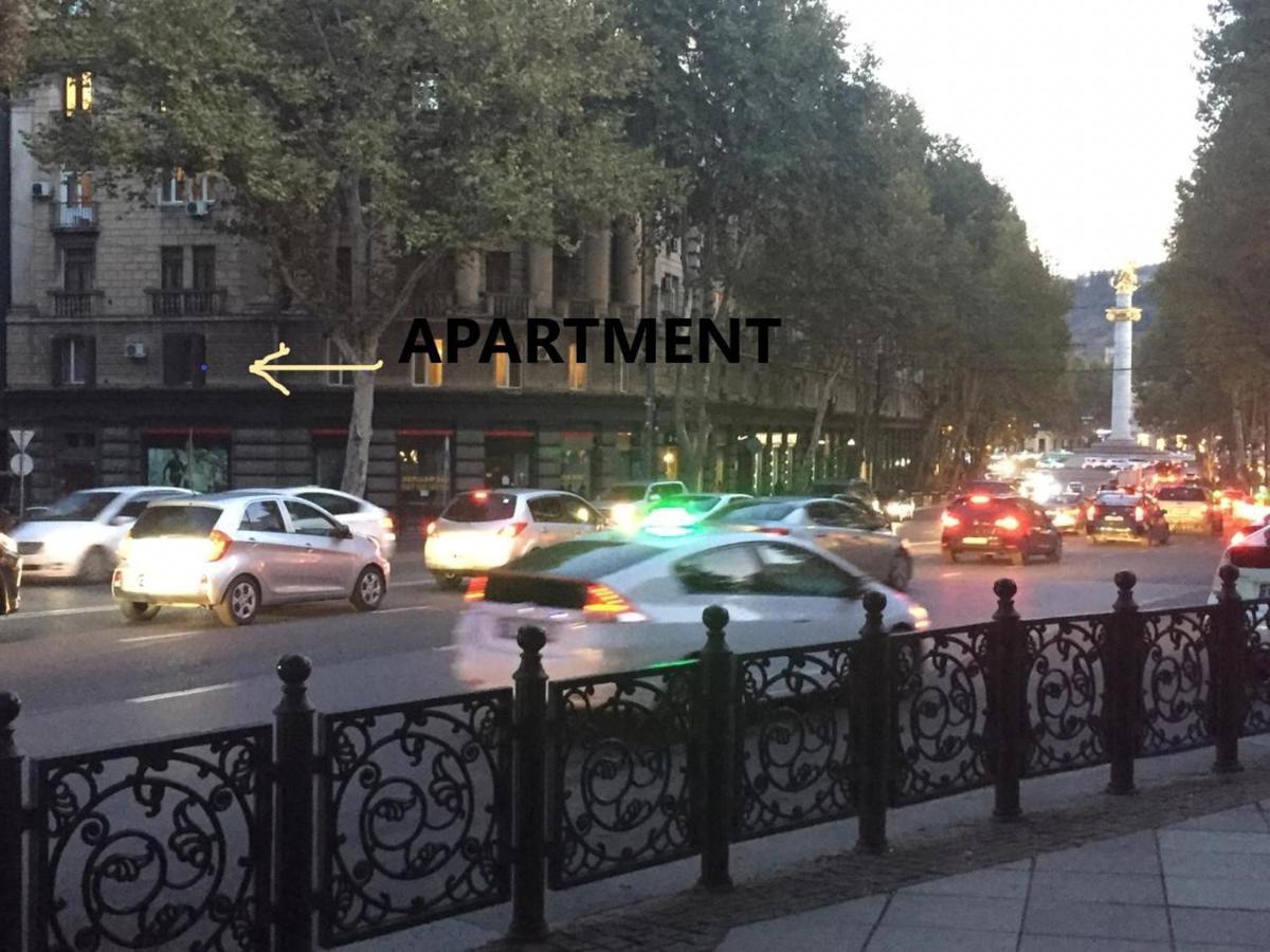 Apartment Gallery Rustaveli 1 Tbilisi Bagian luar foto